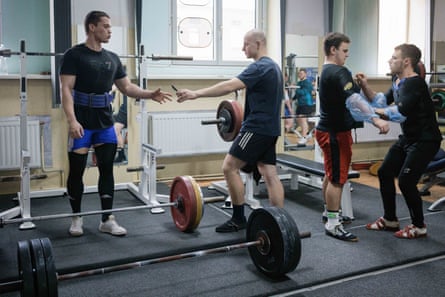 En treningshall brukt av utøvere fra Kharkiv styrkeløftforbund.