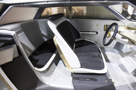 Rolls Royce Unveils First Driverless Car Complete With Silk