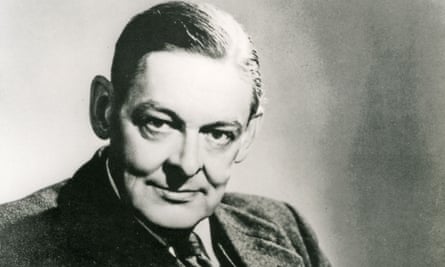 THOMAS STEARNS ELIOT (1888-1965) American-born poet and playwright, commonly called simply T.S.EliotTHOMAS STEARNS ELIOT (1888-1965) American-born poet and playwright, commonly called simply T.S.Eliot