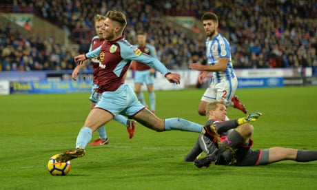 Jeff Hendrick denied penalty for Burnley in Huddersfield stalemate