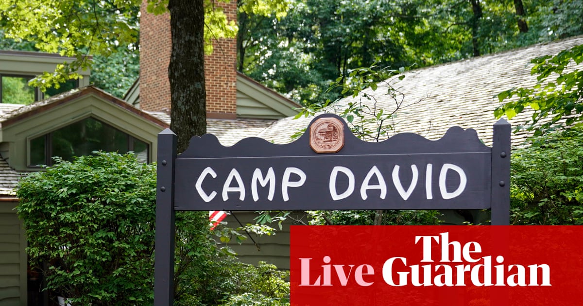Trump to meet cabinet at Camp David as Iran war drags on – US politics live