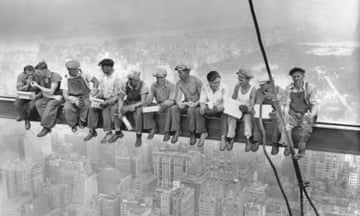 Steel workers at the RCA building in Rockefeller Center in New York, 1932.