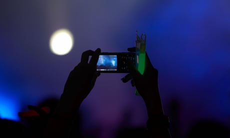 Apple wins patent on technology to stop fans filming gigs