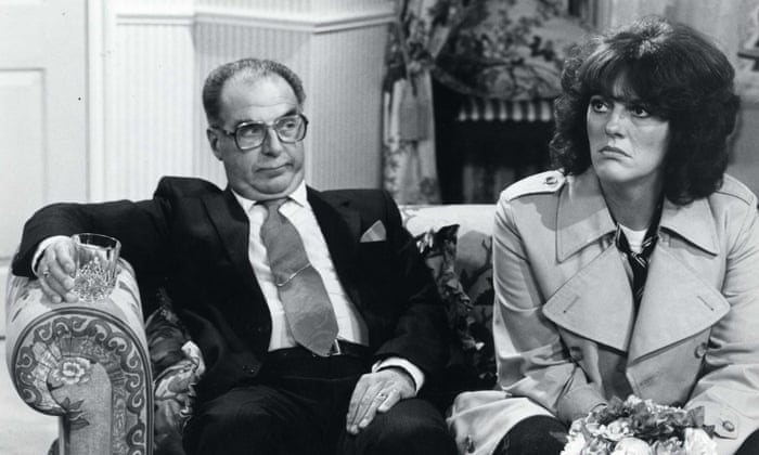 Carolyn Jones Obituary Television The Guardian