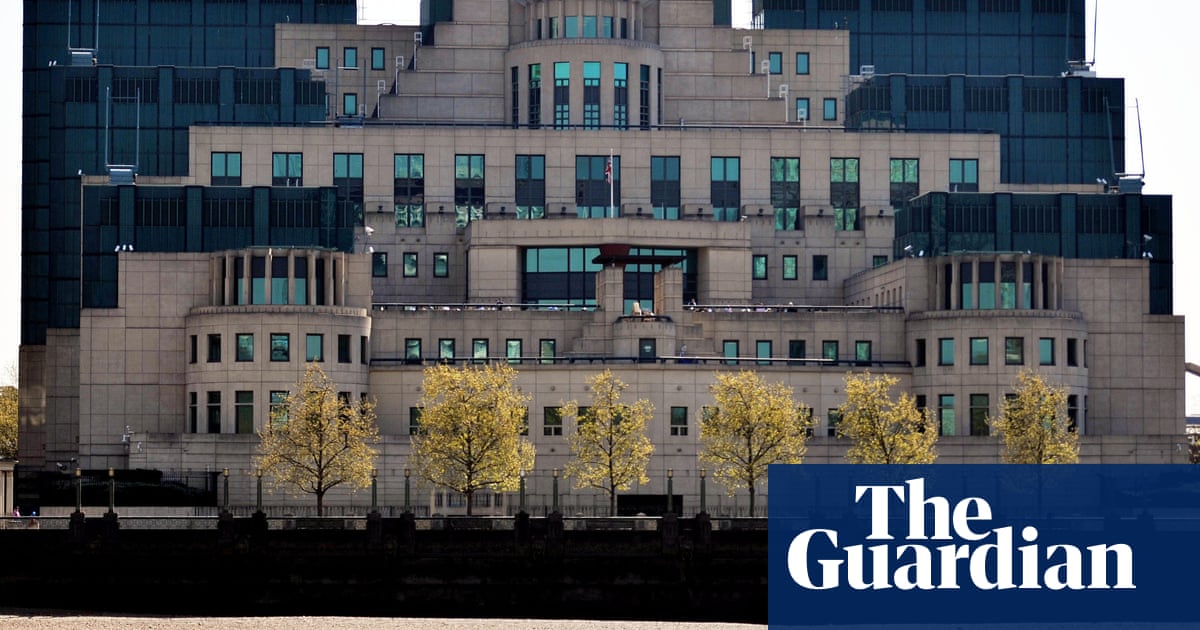Only admirals get to use the green pen | Brief letters