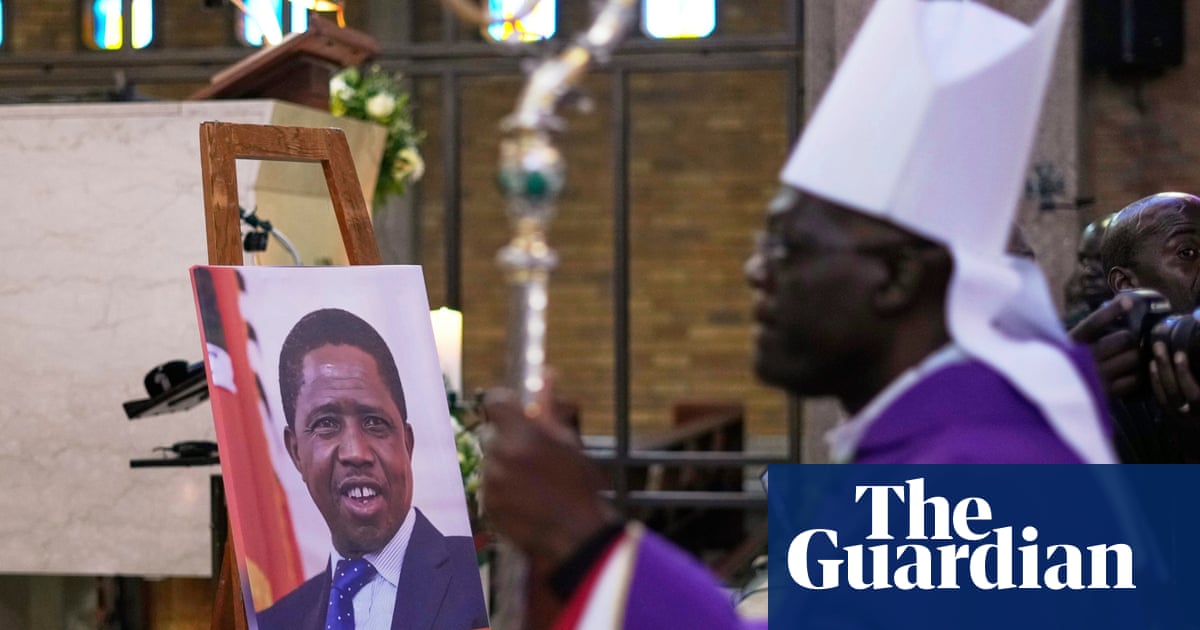 Mourners left waiting as court orders halt to former Zambian president's funeral