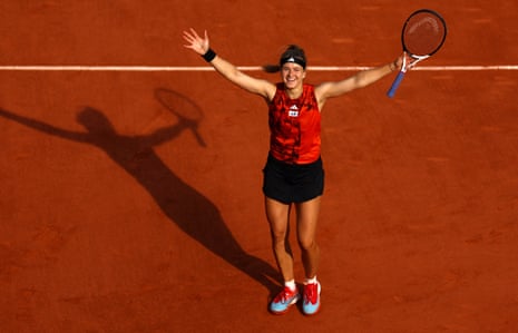 Karolina Muchova wins