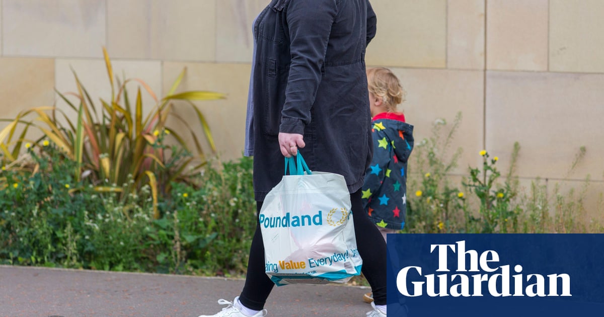 Two-thirds of UK consumers plan to cut non-essentials in 2023