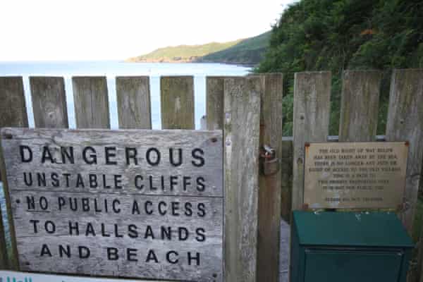Warning sign Hallsands
