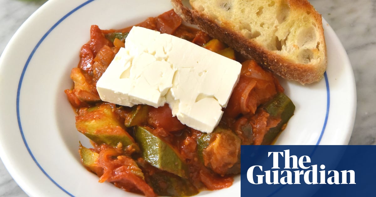 Rachel Roddys recipe for braised courgettes with garlic toast - The Guardian