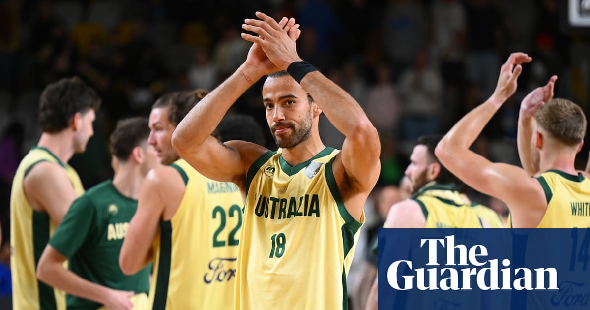 Australia edge out China in nerve-shredding Fiba Asia Cup final to win third straight title