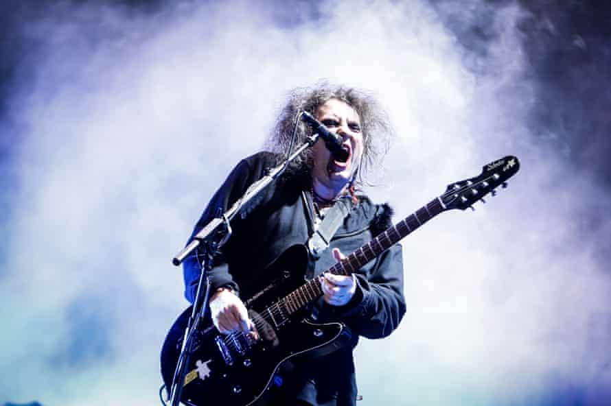 Robert Smith playing live in Santiago, Chile, in 2013.