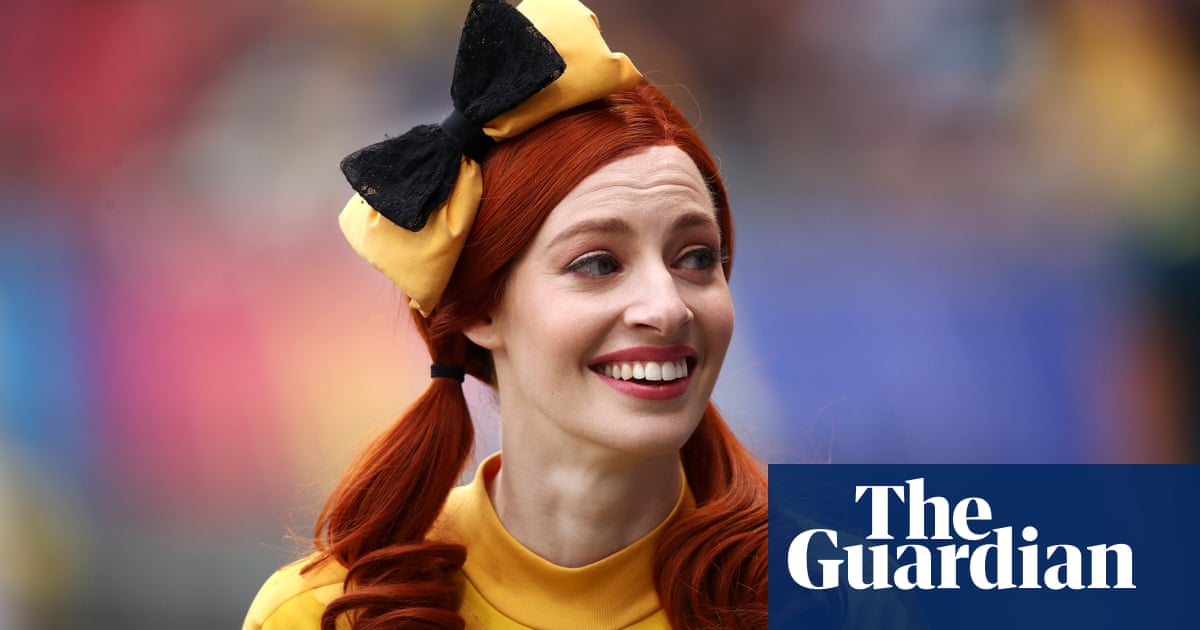 Yellow Wiggle Emma Watkins announces departure from children’s group – video