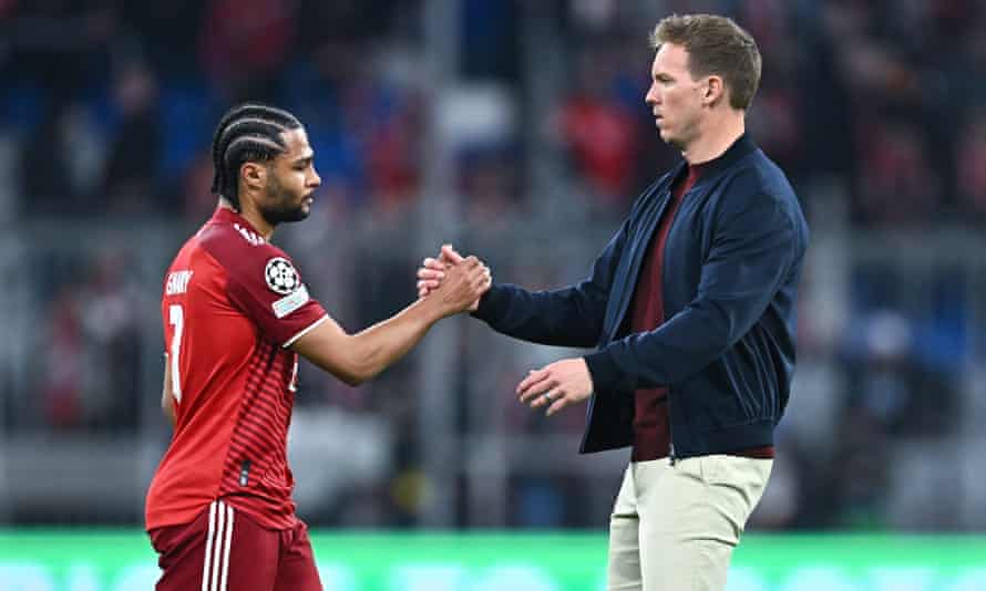Bayern’s manager, Julian Nagelsmann, with Serge Gnabry, whose departure would be a big blow.