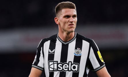 Sven Botman shows his displeasure during defeat by Arsenal, in which he struggled