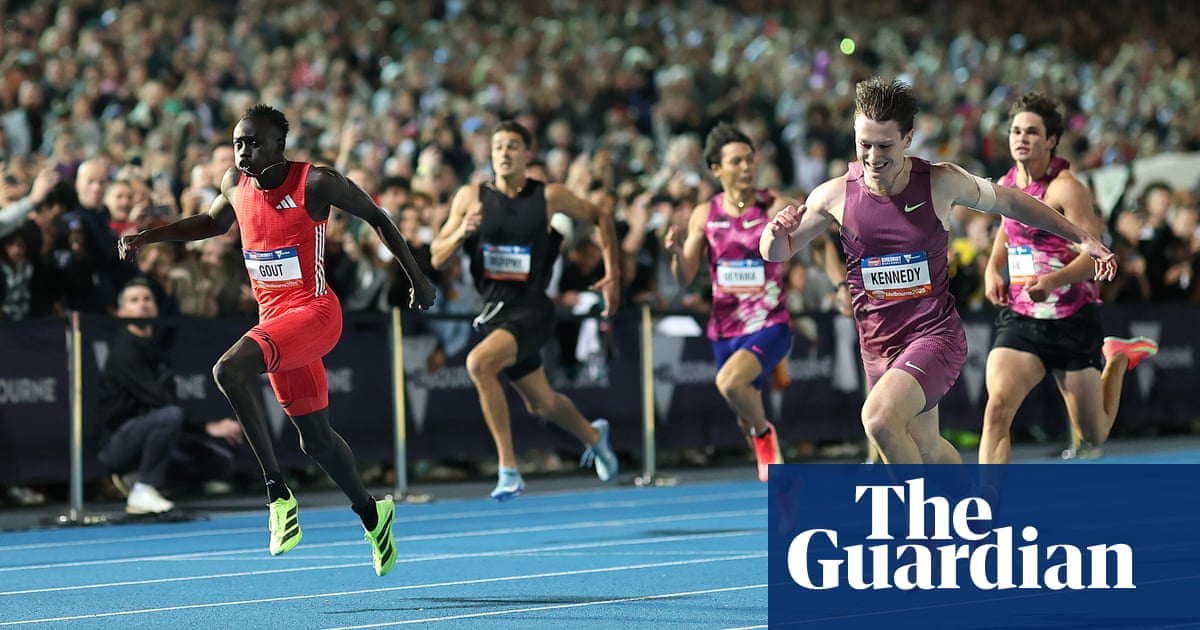 Kennedy edges Gout in Melbourne 200m thriller