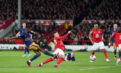 Nottingham Forest v Newcastle United: Premier League – live | Premier League 8 Newcastle United's Alexander Isak shoots.