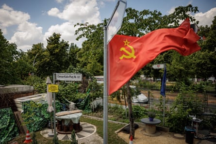 ‘A symbol of resistance’: the fight to save treehouse built on no man’s land next to Berlin Wall