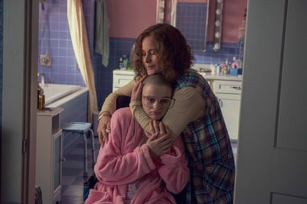 Dee Dee Blanchard (Patricia Arquette) and Gypsy Rose Blanchard (Joey King), as portrayed in the Hulu miniseries The Act.