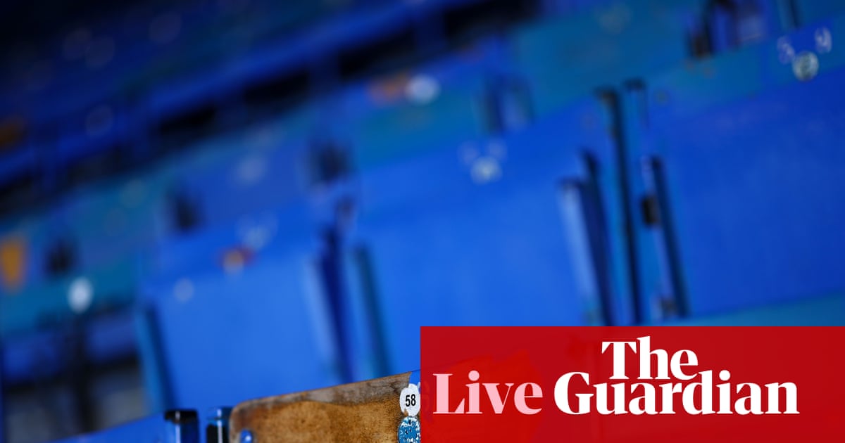 Leeds make four changes, West Ham two Leeds make four changes, West Ham two