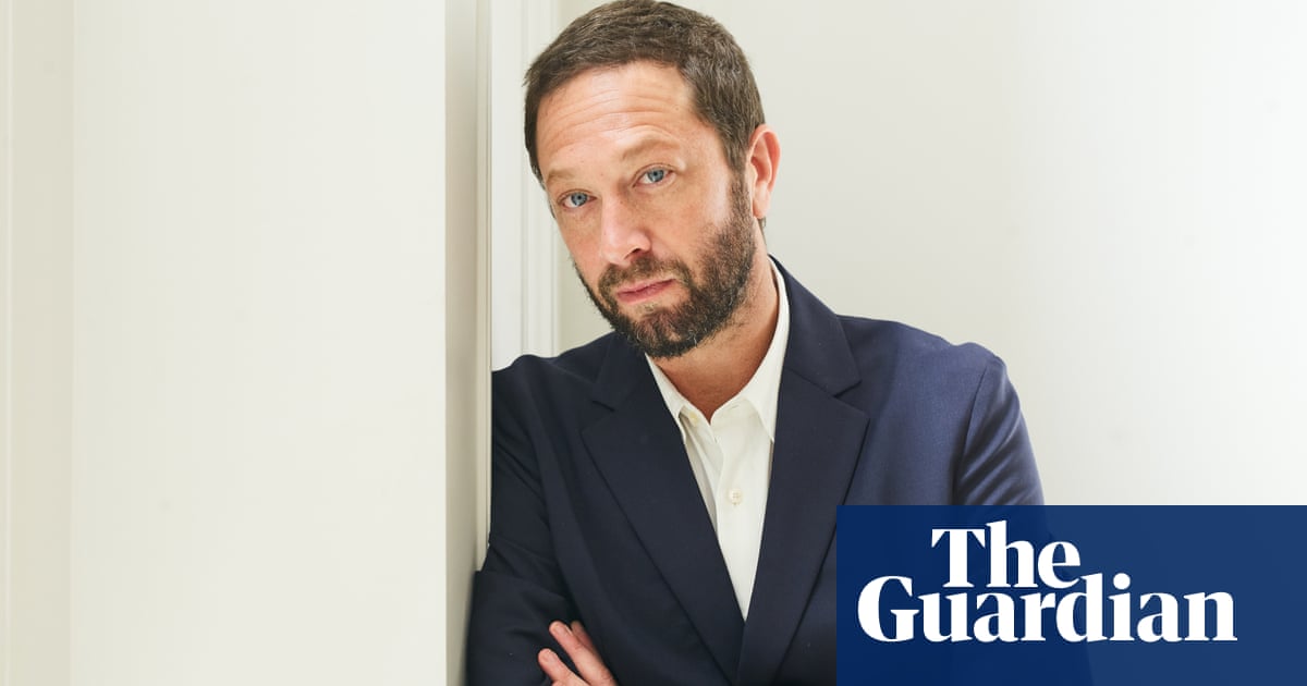 Ебън Мос Бахрах получи номинация за Еми за ролята си на