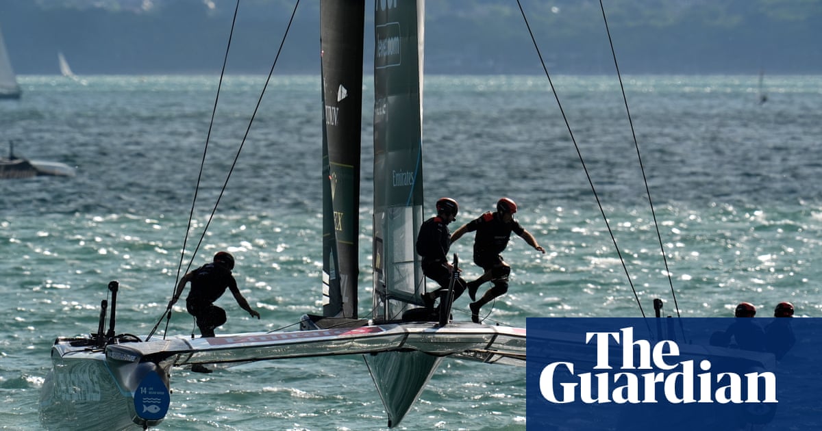 Black Foils on crest of a wave in fight against destructive marine trawling