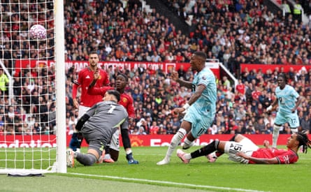 Jaidon Anthony (centre) makes it 2-2 against Manchester United