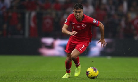 Cengiz Under in action for Turkey against Iceland in 2019.