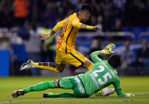 Neymar controls the ball prior to scoring