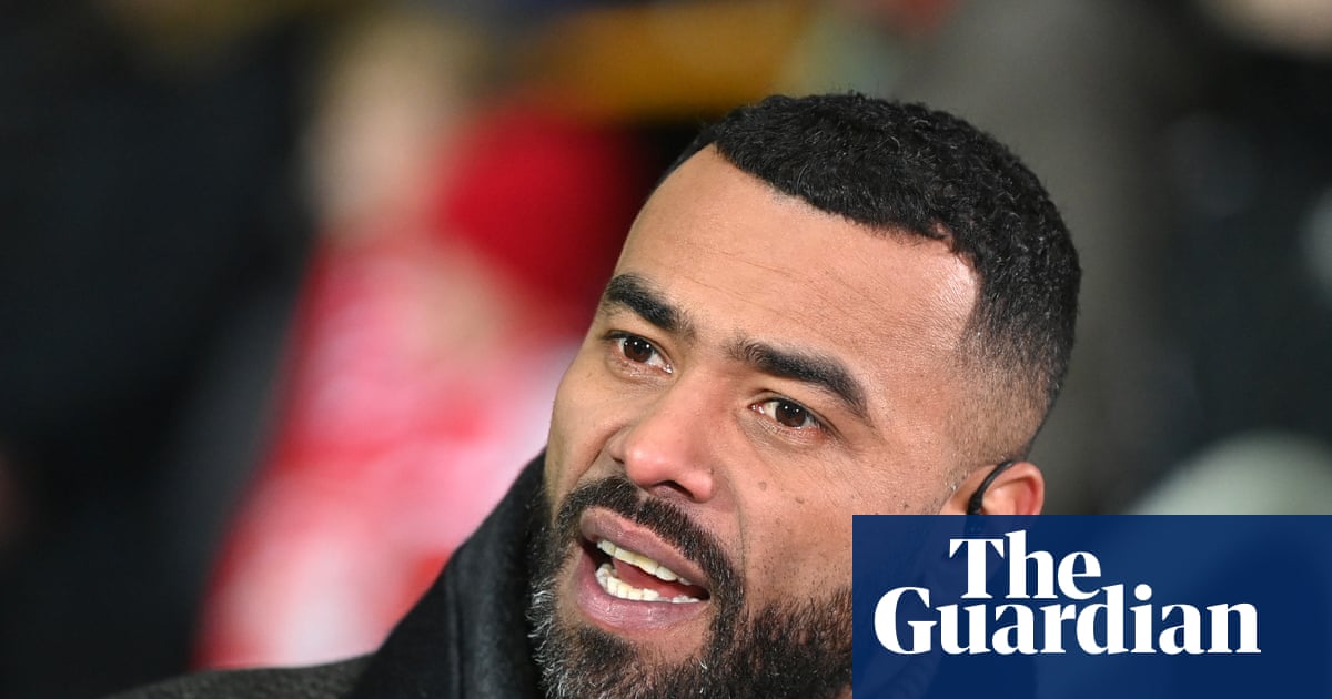 Ashley Cole asume su primer puesto directivo como entrenador en jefe del Cesena de la Serie B en la Serie B. Ashley Cole