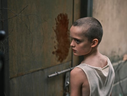 Jonah Wren-Phillips as Oliver