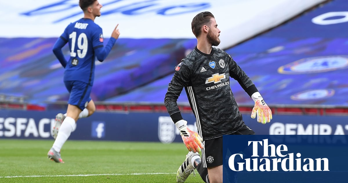 Chelsea pounce on De Gea errors to reach FA Cup final at Uniteds expense