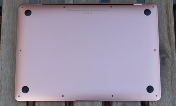 apple macbook air review