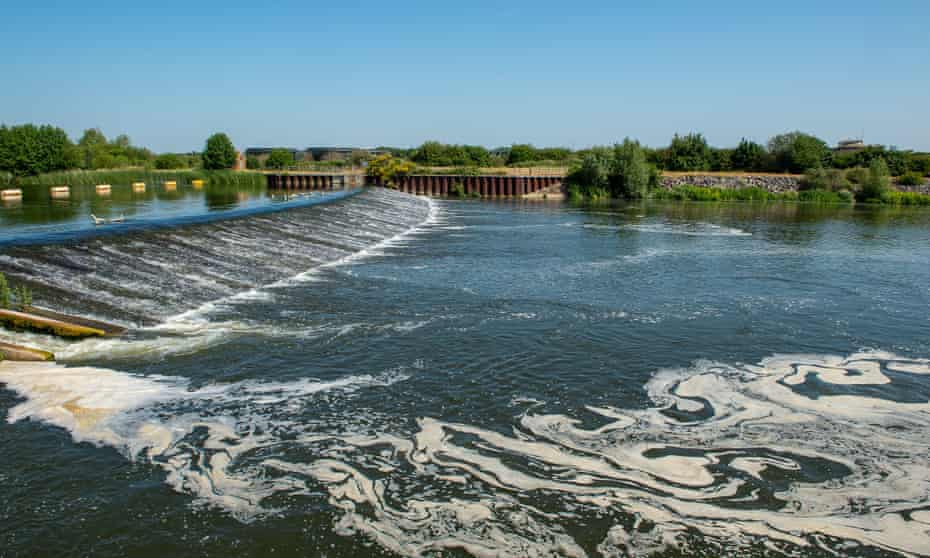 Pollution in the Jubilee River at Eton Wick, Berkshire