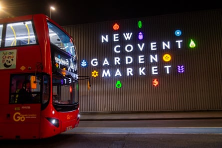 A night bus at New Covent Garden market