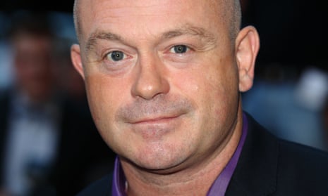 Ross Kemp Eastenders: Internet reacts to Grant Mitchell 2016