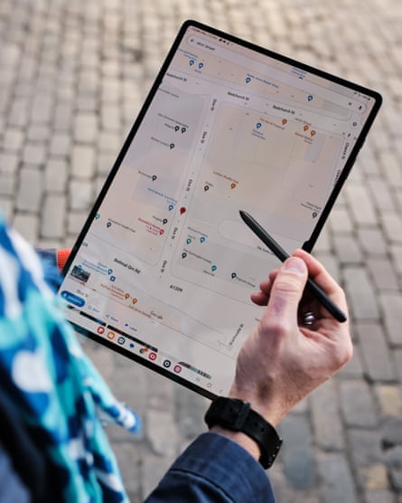 Usando mapas no tablet Galaxy