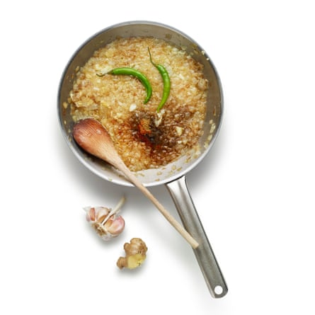 Felicity Cloake Dal makhani – Add ginger, garlic and chilli.