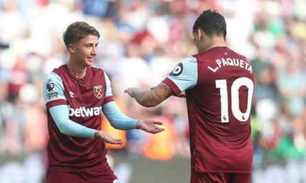 West Ham’s George Earthy celebrates with Lucas Paquetá during the 3-1 win over Luton