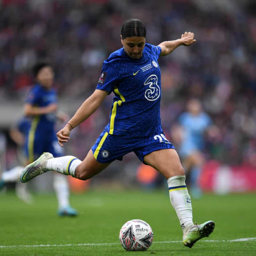 Sam Kerr scores her second, and Chelsea's third goal.