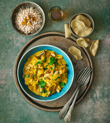 Royal chicken korma (shahi murgh korma) from Madhur Jaffrey.  Gastronomic styling: Livia Abraham.  Prop Styling: Penis Parker.