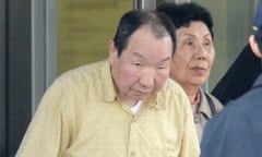 Iwao Hakamada, left, flanked by his sister Hideko, on the day of his release in 2014. 