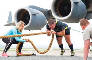 Grant Edwards pulls a Boeing C-17 Globemaster III at the Dover Air Force Base.
