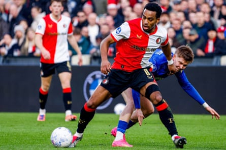 Quinten Timber of Feyenoord dribbles with the ball
