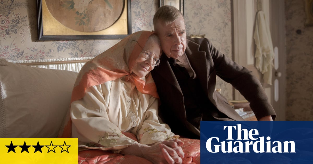 Mrs Lowry and Son review – Redgrave and Spall paint a delicate portrait