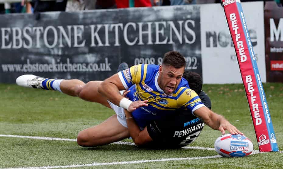 Joel Moon hat-trick helps Leeds Rhinos in their struggle for ...
