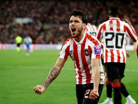 Sunderland’s Enzo Le Fée reacts after scoring against AZ