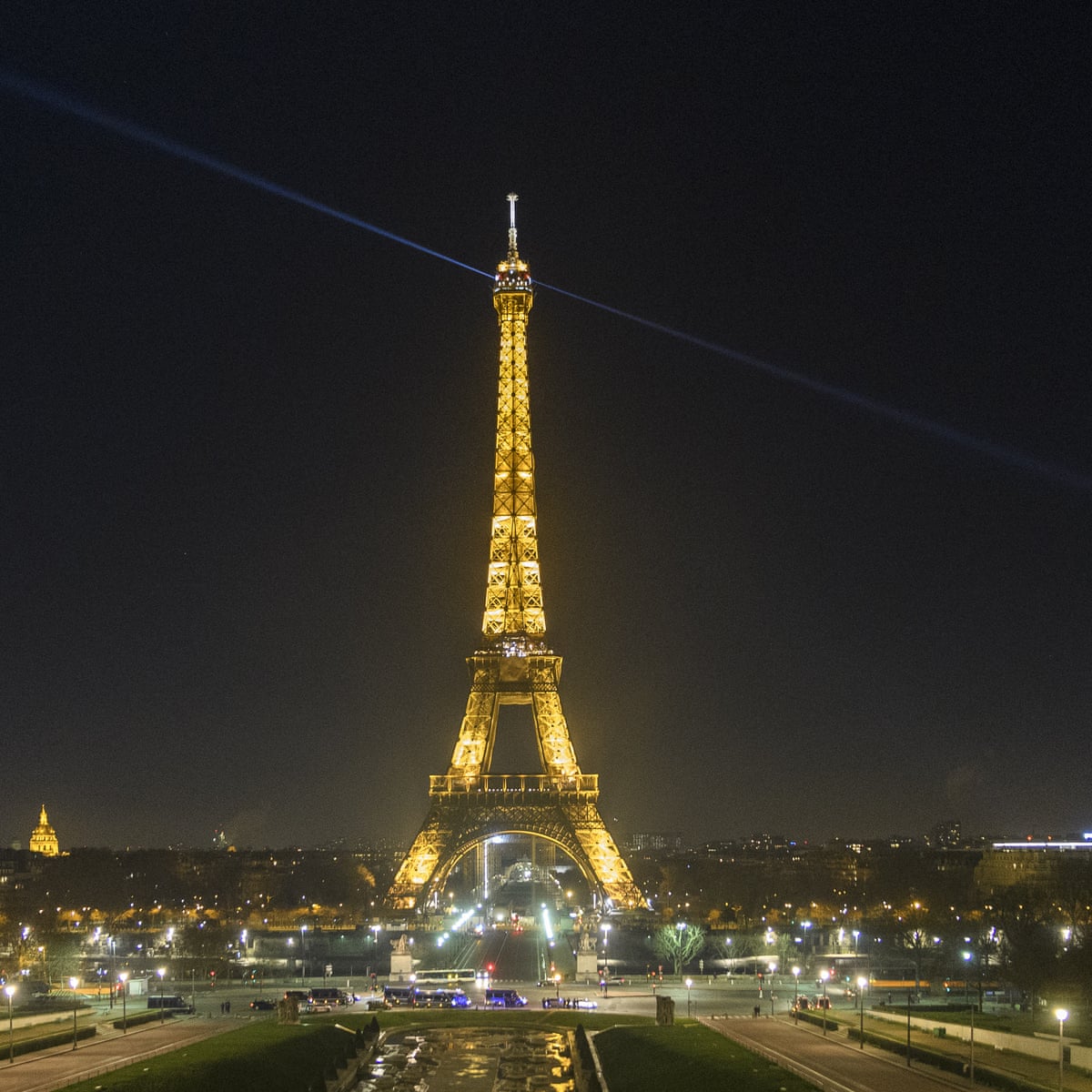 Energy crisis to Eiffel Tower into darkness | Paris Guardian