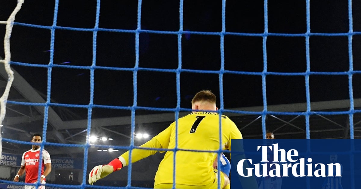 Arsenal go seven points clear with Bukayo Saka on target in tough Brighton win