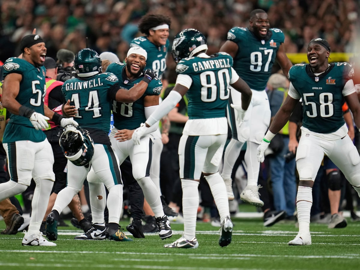 Merciless Philadelphia Eagles dismantle Kansas City Chiefs to win Super  Bowl | Super Bowl | The Guardian